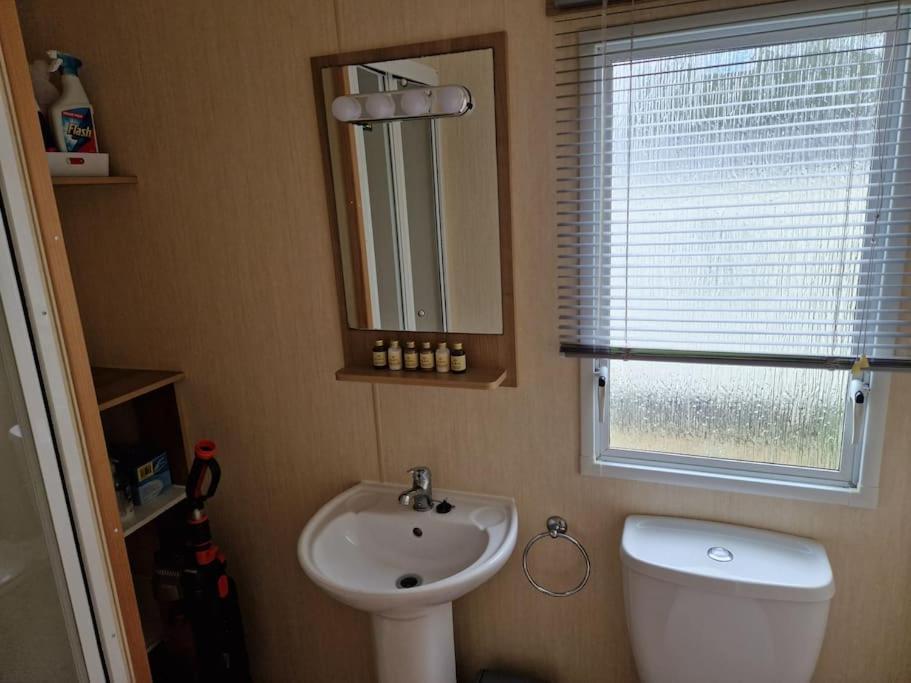 Homely 3 Bed Van @ Weymouth Bay Zewnętrze zdjęcie