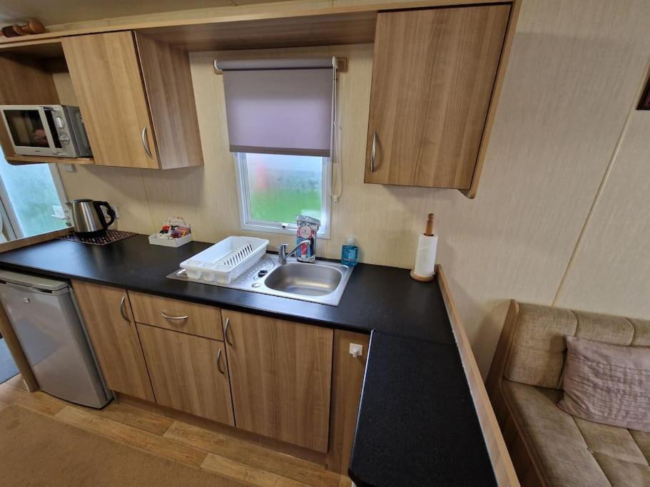 Homely 3 Bed Van @ Weymouth Bay Zewnętrze zdjęcie