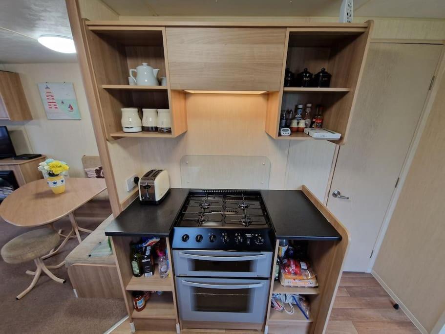 Homely 3 Bed Van @ Weymouth Bay Zewnętrze zdjęcie